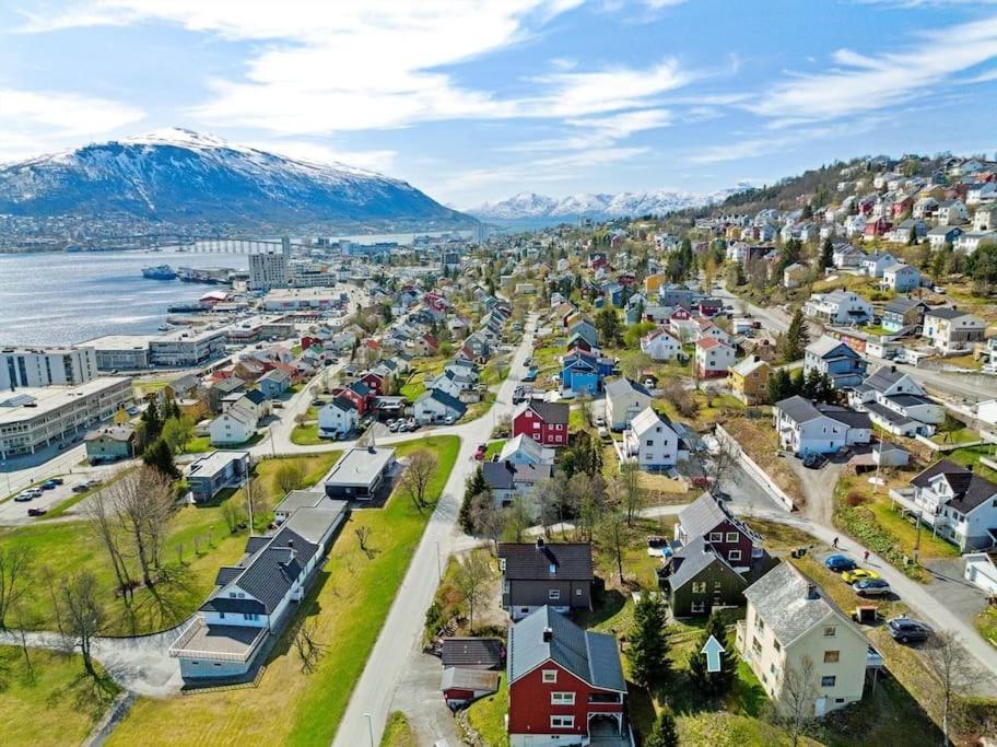 Cozy Little House In Tromso City Luaran gambar