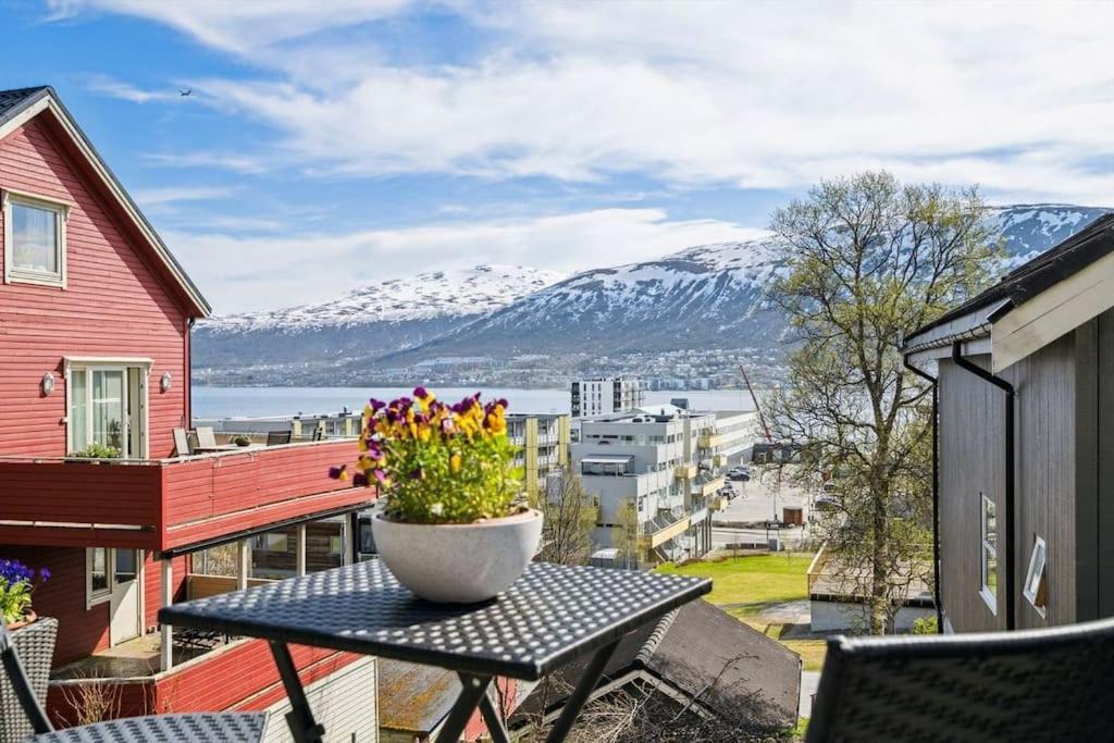 Cozy Little House In Tromso City Luaran gambar